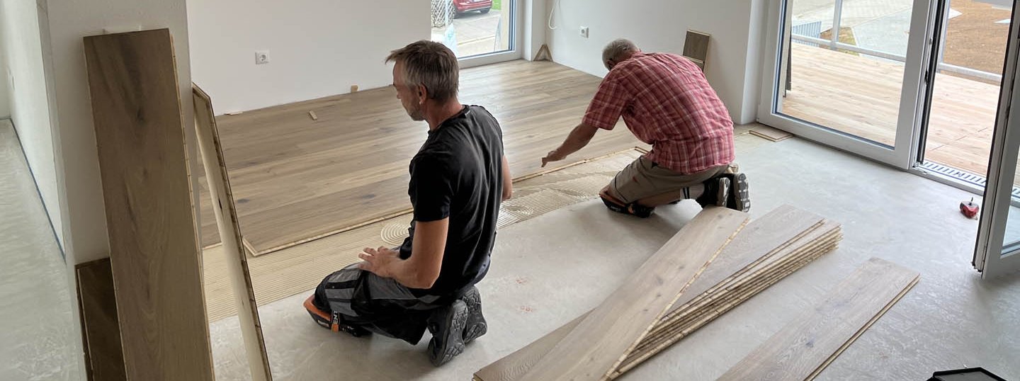 Parkett_verkleben.jpg Parkett_verkleben.jpg